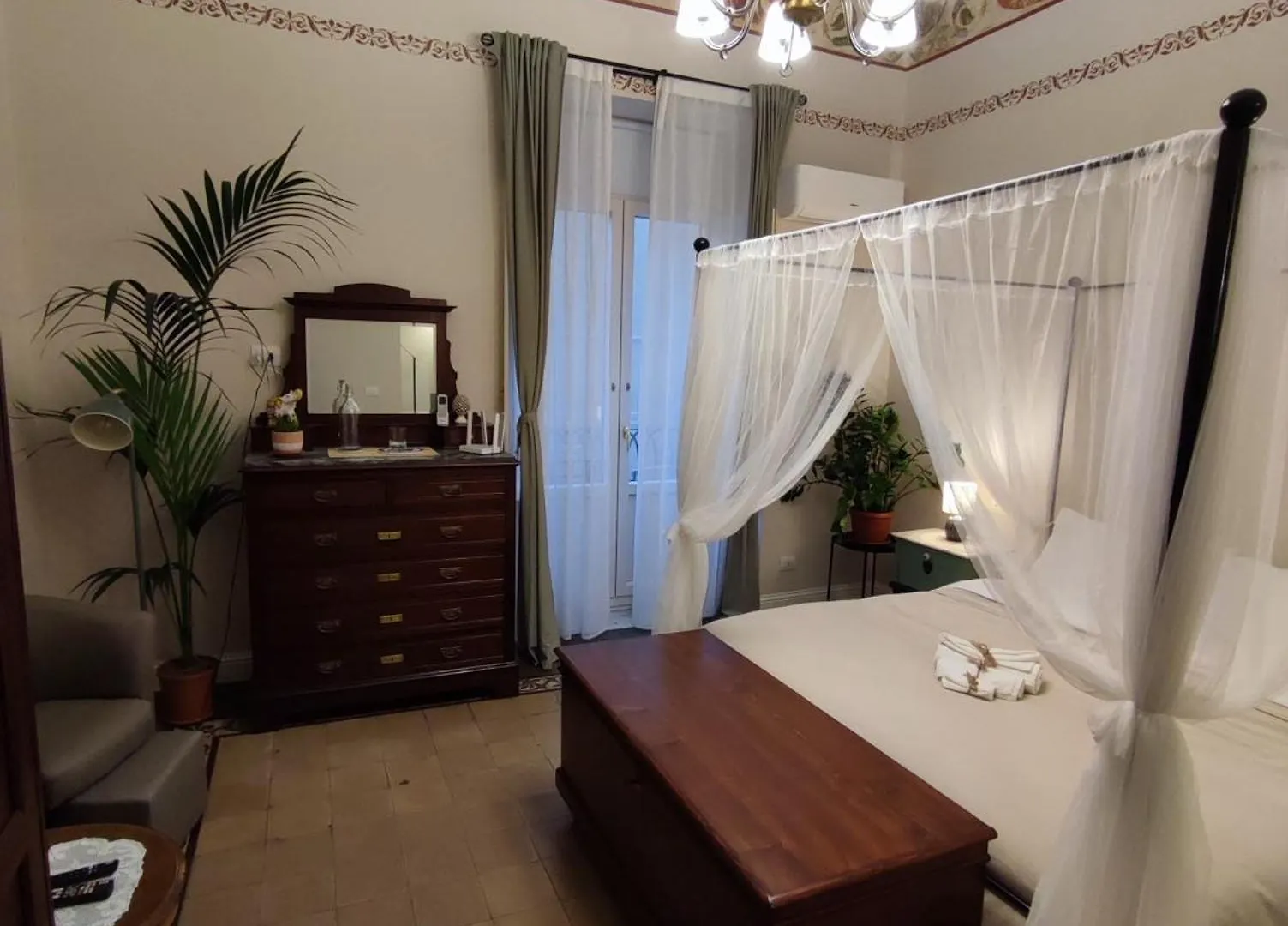 Suite Degli Affreschi - Centro Storico Catania Italy